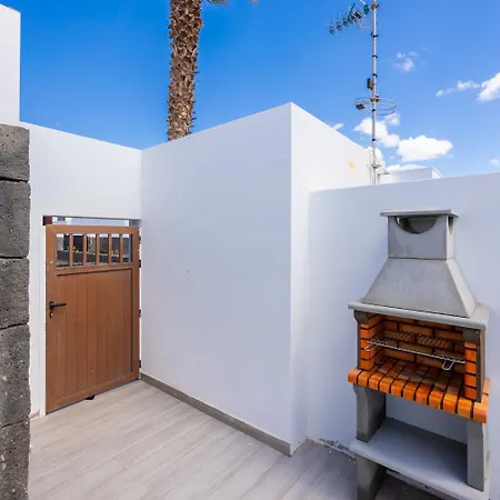 Oscar Villa Playa Blanca (Lanzarote)